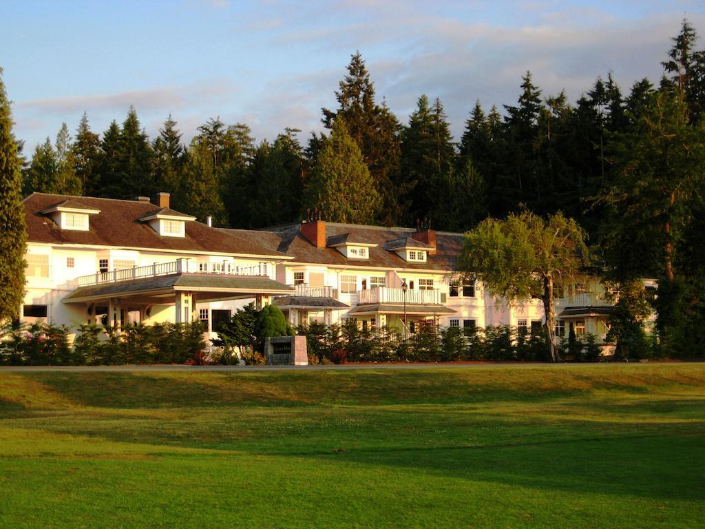 Crown Mansion Boutique Hotel & Villas Qualicum Beach Esterno foto
