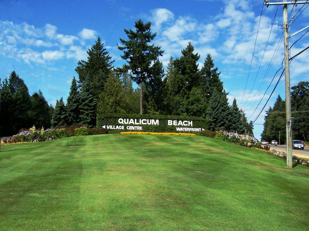 Crown Mansion Boutique Hotel & Villas Qualicum Beach Esterno foto