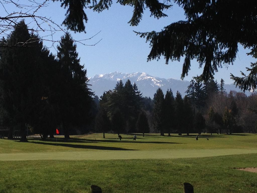 Crown Mansion Boutique Hotel & Villas Qualicum Beach Esterno foto